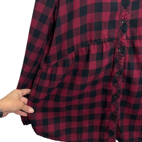 Beach Lunch Lounge Women's Red & Black Plaid Flannel Button Up Shirt Size Small - Picture 8 of 13